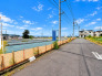 前面道路はゆとりもあり車庫入れもスムーズにできますね。■日野市新町5　建築条件付き売地■