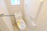 【施工例】1Fと2Fにトイレがございますので、朝の忙しい時間帯も安心ですね。いつも使うトイレだからこそ、綺麗に清潔にこだわりたいです♪
