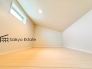 【施工例】固定階段による小屋裏収納付き！重い荷物も運べて便利です！お子様の秘密基地としても活躍しそう♪
