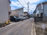 交通量の少ない前面道路ですので、小さなお子様がおられるご家庭でも安心してお住まいいただけます。