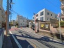 周辺は公園や緑地が点在する緑豊かな住環境です。この機会に是非、周辺環境も併せて現地をご覧ください。