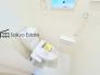 【施工例】1Fと2Fにトイレがございますので、朝の忙しい時間帯も安心です。毎日使う場所だからこそ、綺麗に清潔にこだわりたいですね♪