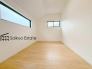 窓と収納のある居室が3部屋ございますので、プライベートを分けてのんびりお寛ぎいただけます♪
