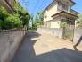 交通量の少ない前面道路ですので、小さなお子様がおられるご家庭でも安心してお住まいいただけます。