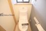 【施工例】1Fと2Fにトイレがございますので、朝の忙しい時間帯も安心です。毎日使う場所だからこそ、綺麗に清潔にこだわりたいですね♪
