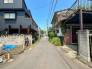 交通量の少ない前面道路ですので、小さなお子様がおられるご家庭でも安心してお住まいいただけます。