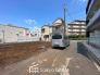 前面道路、幅員がございますので、駐車もスムーズに行えます！駐車が少し苦手なママさんでも安心ですね♪
