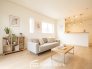 開放感と採光にこだわった広々としたLDKです。陽光いっぱいの空間で家族団らんの時間も増えそうですね！