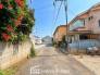 交通量の少ない前面道路ですので、小さなお子様がおられるご家庭でも安心してお住まいいただけます。