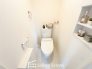 【施工例】1Fと2Fにトイレがございますので、朝の忙しい時間帯も安心ですね。いつも使うトイレだからこそ、綺麗に清潔にこだわりたいです♪