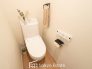 1Fと2Fにトイレがございますので、朝の忙しい時間帯も安心ですね。いつも使うトイレだからこそ、綺麗に清潔にこだわりたいです♪※備品・小物類はCG加工しています。

