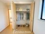 【施工例】各居室に収納を設けておりますので、衣類の他にもカバンや小物など何でも収納して、居室の全空間を有効活用できます♪
