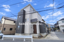 スーパーやコンビニなど買い物施設が徒歩圏内。住みやすさと利便性を兼ね備えた環境です。■立川市砂川町8 新築一戸建■