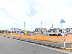 コンビニ徒歩3分!■府中市日新町4 売地■