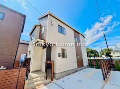 新しい暮らしが始まる、洗練された外観。穏やかな街並みに包まれたロケーション。■府中市四谷4 新築一戸建■