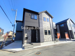 ナチュラルモダンな外観が目をひく新築分譲住宅。お友達が遊びに来た時も自慢できる邸宅です。
■日野市石田1 新築一戸建て■