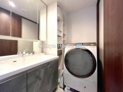 収納力と機能性に優れたお手入れラクラク三面鏡洗面化粧台です。朝の身支度にも大活躍!■立川市柴崎町1 マンション■