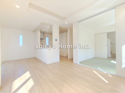 家族が集うリビングルームは、いつも明るい笑い声が溢れていそうです。
■日野市栄町4 新築一戸建■