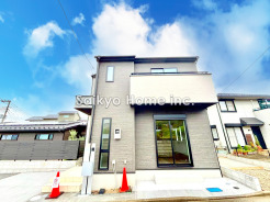 建物の基礎・構造といった目には見えにくい部分もしっかりこだわったお家です。安心して永くお住まいいただけます。
■多摩市貝取 新築一戸建て■