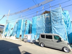 浄水器や浴室乾燥機など、毎日の生活を快適にする設備も充実しています。
■国分寺市高木町2 新築一戸建■