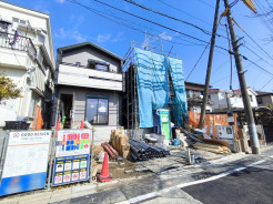 浄水器や浴室乾燥機など、毎日の生活を快適にする設備も充実しています。
■府中市小柳町5丁目 新築戸建て■