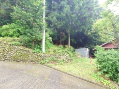 閑静な住宅街に全1区画の売地です。■西多摩郡檜原村 売地■