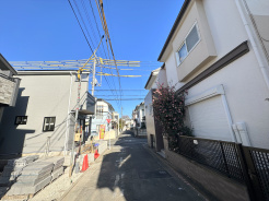 住みやすさと利便性を兼ね備えた立地。高い住宅性能を備えた安心で暮らしやすい住まいです。■調布市深大寺東町6 新築一戸建て■