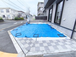 2台止めることができる広々としたカースペースが嬉しいですね。■日野市神明3丁目 新築戸建て■