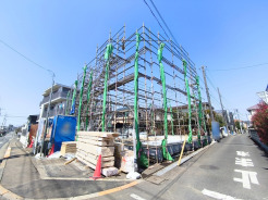 食洗機や床暖房。収納豊富な間取り。限られたスペースでも空間を最大限に利用した、機能性を重視した住宅です。■日野市神明3丁目 新築戸建て■