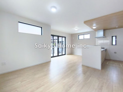 ご家族みんながゆったりくつろげる広々としたリビングで、毎日の家族とコミュニケーションがとれる家族思いの間取りを作りました。
■国立市北3丁目 新築一戸建て■