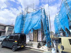 浄水器や浴室乾燥機など、毎日の生活を快適にする設備も充実しています。
■立川市若葉町2 新築一戸建て■