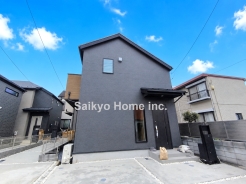 外壁にサイディング利用で、長く住んでも汚れにくい特徴があります。「ずっと住み続ける家」を実現した邸宅です。
■立川市栄町2 新築一戸建て■