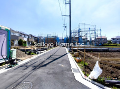 穏やかな雰囲気漂う、緑と調和した街並みに建つ新築一戸建て。
■立川市若葉町3 新築一戸建て■