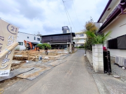 子育てにも嬉しい、緑豊かな自然が広がる閑静な住宅地です。この機会に是非現地をご覧ください。
■国立市中1 新築一戸建て■