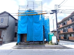 食洗機や浴室乾燥機など、毎日の生活を快適にする設備も充実しています。■昭島市福島町1 新築一戸建■