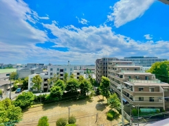 南向きで陽当り・眺望良好です!■狛江市西野川4 マンション■