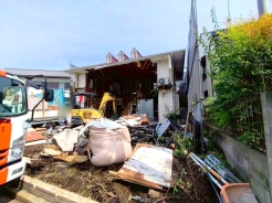 建物の基礎・構造といった目には見えにくい部分もしっかりこだわったお家です。安心して永くお住まいいただけます。(古屋あり)■多摩市聖ヶ丘2 新築一戸建て■