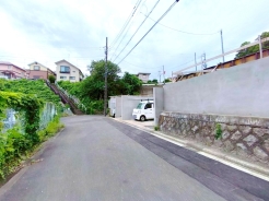 閑静な住宅街に全5棟の新築分譲住宅が2026年10月中旬誕生します。■多摩市桜ケ丘1 新築一戸建て■