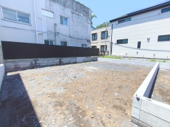 浄水器や浴室乾燥機など、毎日の生活を快適にする設備も充実しています。■小金井市東町1 新築一戸建て■
