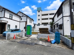吹き抜けを採用した2階リビングは日当たり良好!家族が集まるLDKは暖かく快適な空間をご用意しました!
■国分寺市富士本1 新築一戸建て■