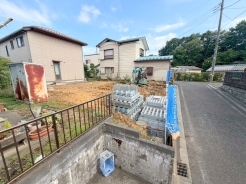 浄水器や浴室乾燥機など、毎日の生活を快適にする設備も充実しています。■八王子市散田町4 新築一戸建て■