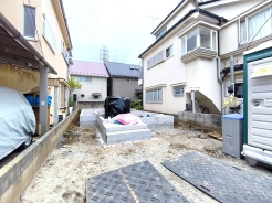 南向きの住宅は日当たりも良好。晴れの日はバルコニーでたっぷりと洗濯物を干すことができ家事もはかどりますよ。■小金井市梶野町2 新築一戸建て■