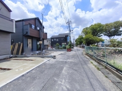 前面道路は約4mの道路です。■日野市石田 新築一戸建■