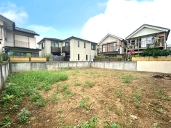 緑の潤いと開放感を感じられる静かで落ち着いた住環境です。■小金井市桜町2 売地■
