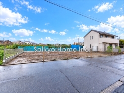 子育てにも嬉しい、緑豊かな自然が広がる閑静な住宅地、南向きの邸宅です。この機会に是非現地をご覧ください。 ■府中市南町5 新築一戸建て■