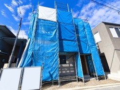 青空と開放感のある街並み。「ゆったりとした環境で子育てがしたい」ママ・パパにぜひ現地をみてもらいたい物件です!
■日野市日野 新築戸建て■