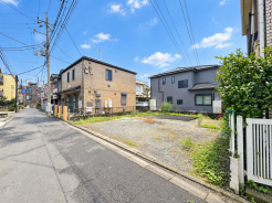 学校やお買い物施設もお近くです。住環境は良好です。■府中市紅葉丘3 新築一戸建て■