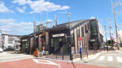 多摩霊園駅