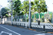 調布市滝坂小学校
