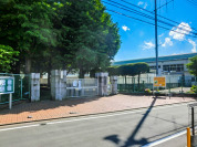 狛江第三中学校